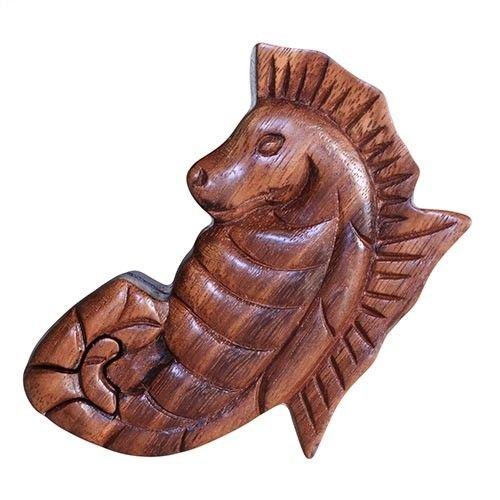 Balio magiška dėžutė „Sea Horse“ iš saman medžio – mažas jūros talismanas