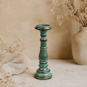 Vintažinė žvakidė „Turquois Gold“ – rankų darbo medžio šviesos ramybė