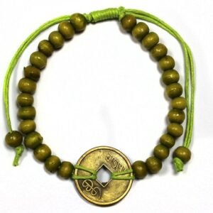 Feng shui apyrankė „Good Luck“ – šviesiai žalios sėkmės ir jaukumo talismanas