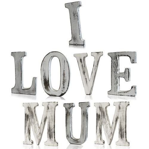 Shabby chic medinės raidės „I LOVE MUM“ – jaukus namų meilės akcentas