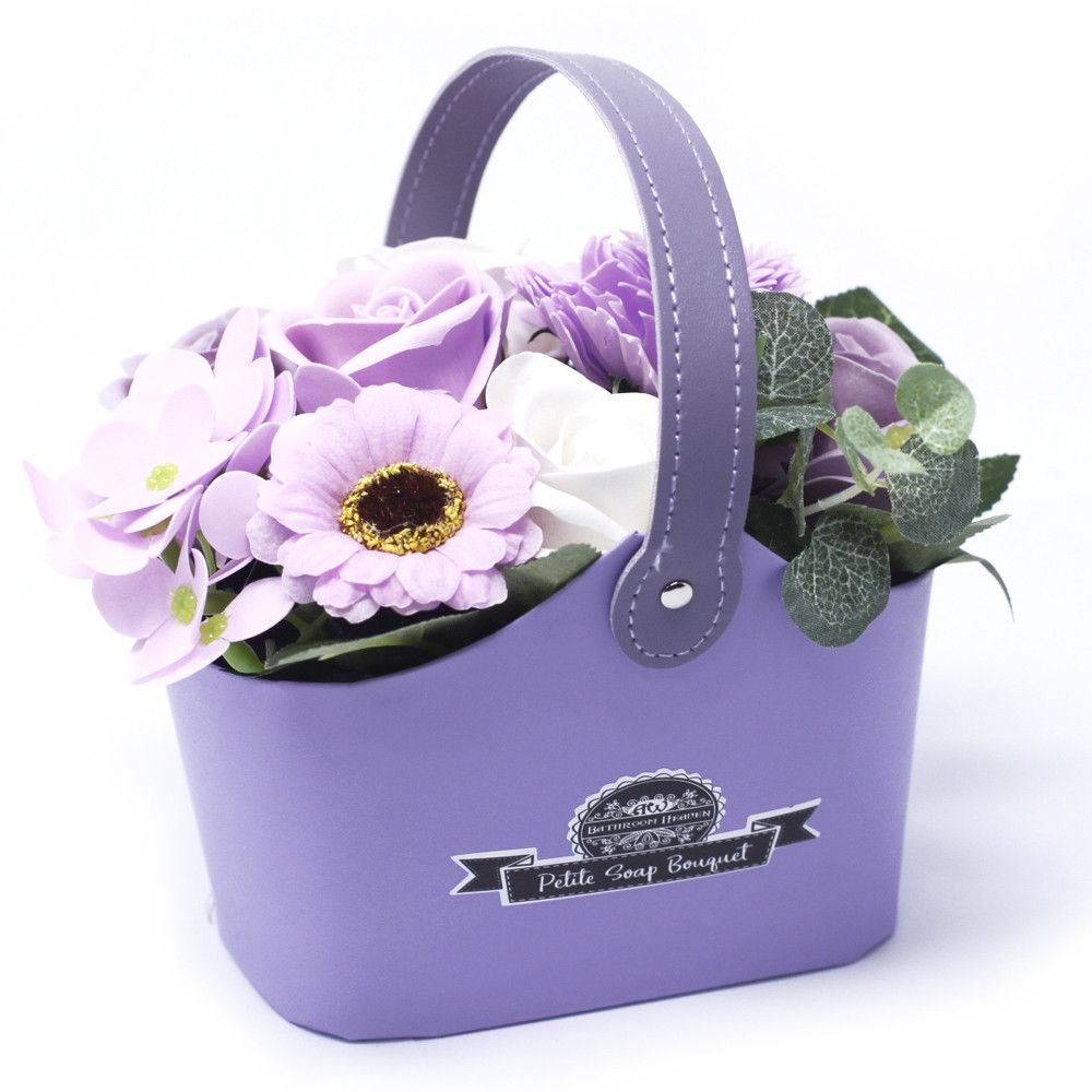 Muilo gėlių puokštė „Soft Lavender“ – švelnios levandų ramybės krepšelis