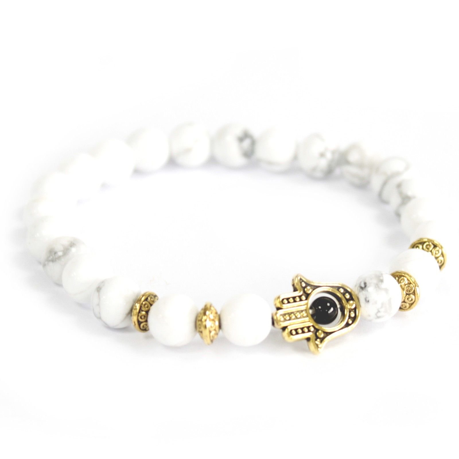 Apyrankė „Gold Hamsa / White Stone“ – boho akmens ir karoliukų talismano žavesys