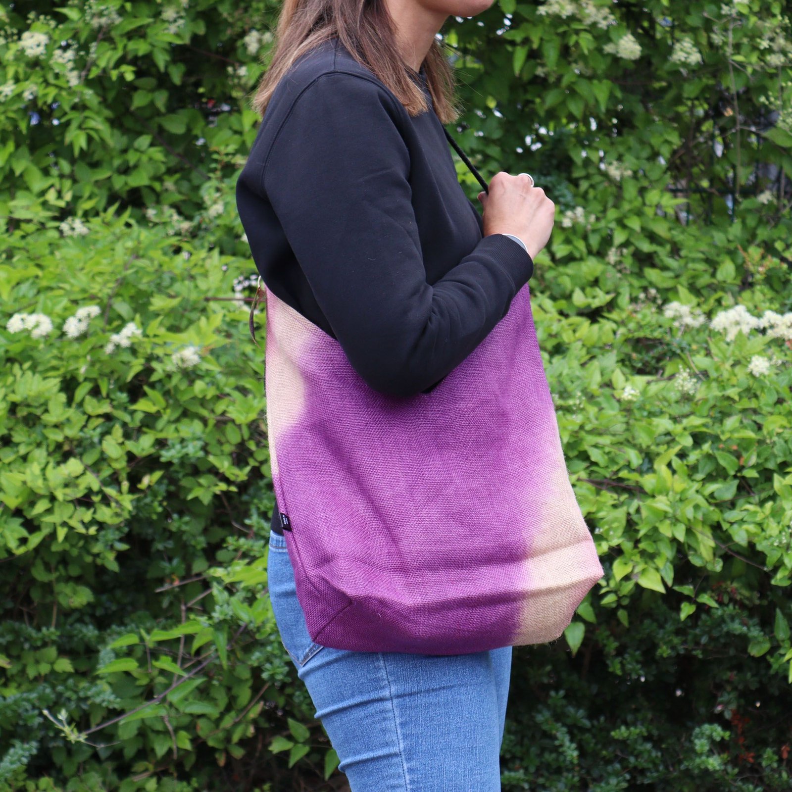 St Blend rankinė per petį „Antique Fuchsia“ – jaukus džiuto kasdienybės palydovas