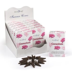 Smilkalų kūgeliai „Geranium“ – žydinčio jaukumo ir švelnios paslapties akimirka