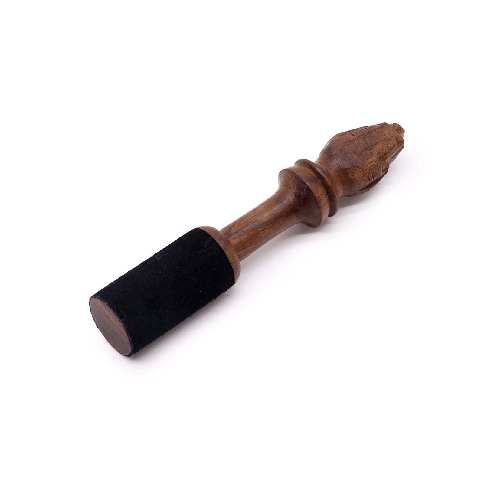 Medinė lazdelė „Namaste Carving“ – 14 cm Tibeto dubenų ir gongų ritualui