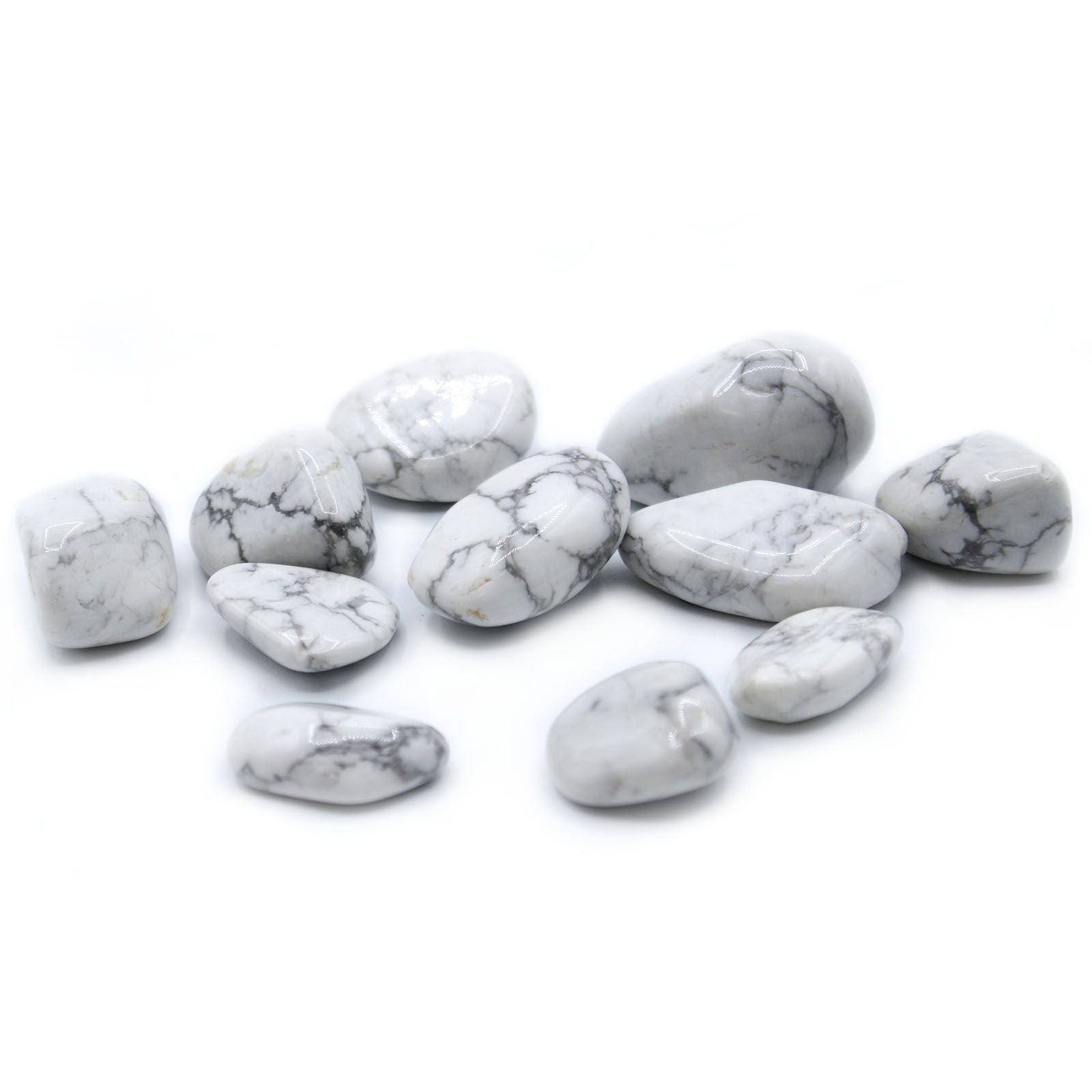 24 vnt. dideli gludinti akmenys „Howlite, White“ – šviesios ramybės akcentas