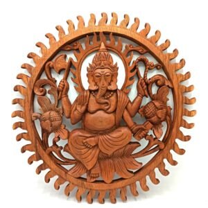 Dekoratyvinė medinė plokštė „Ganesh“ – 40 cm suar medžio ramybės akcentas